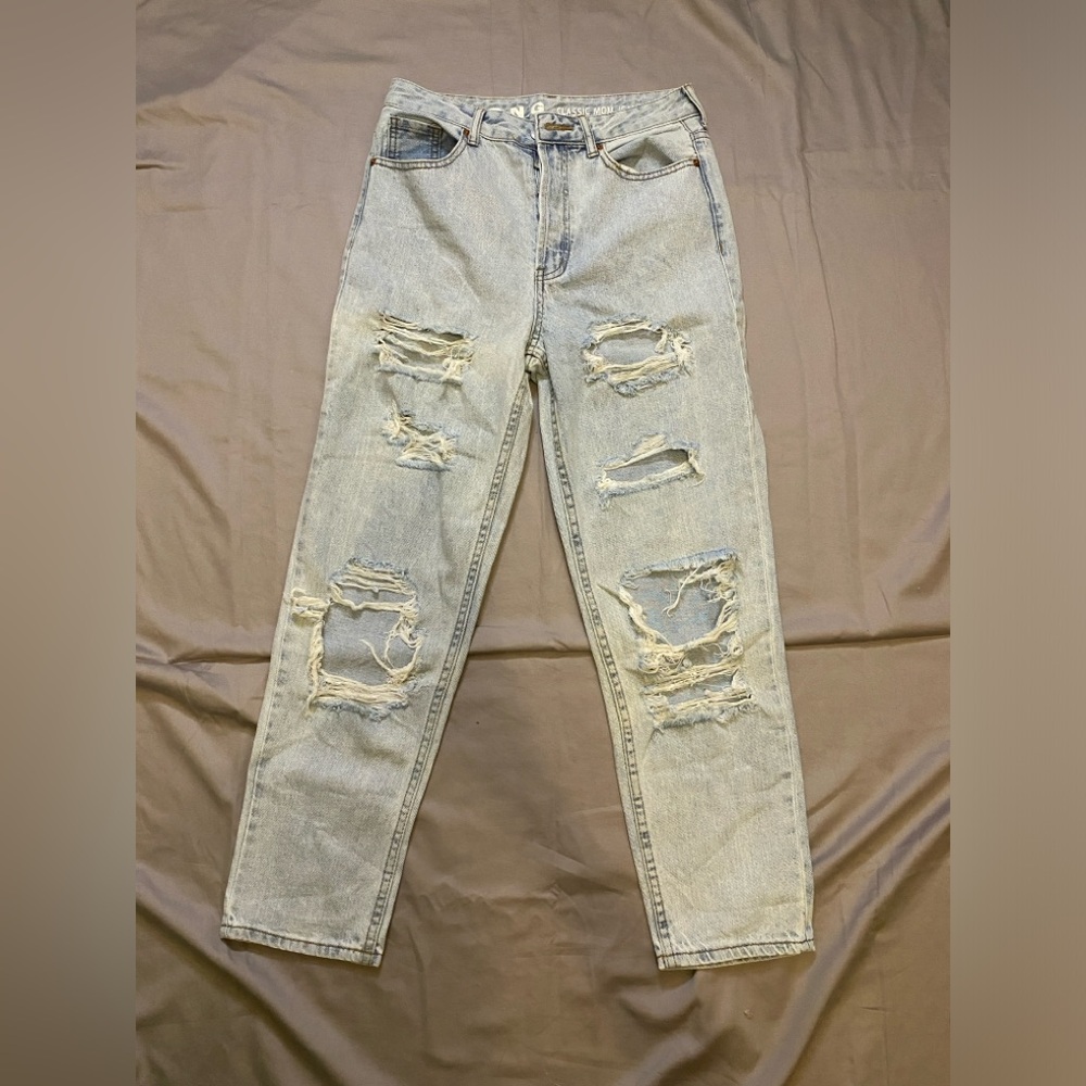 SONG classic mom jeans in destructed style Size 27